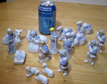 NACIMIENTO-BELEN-PORCELANA-MINIATURA-17-PIEZAS-8CM